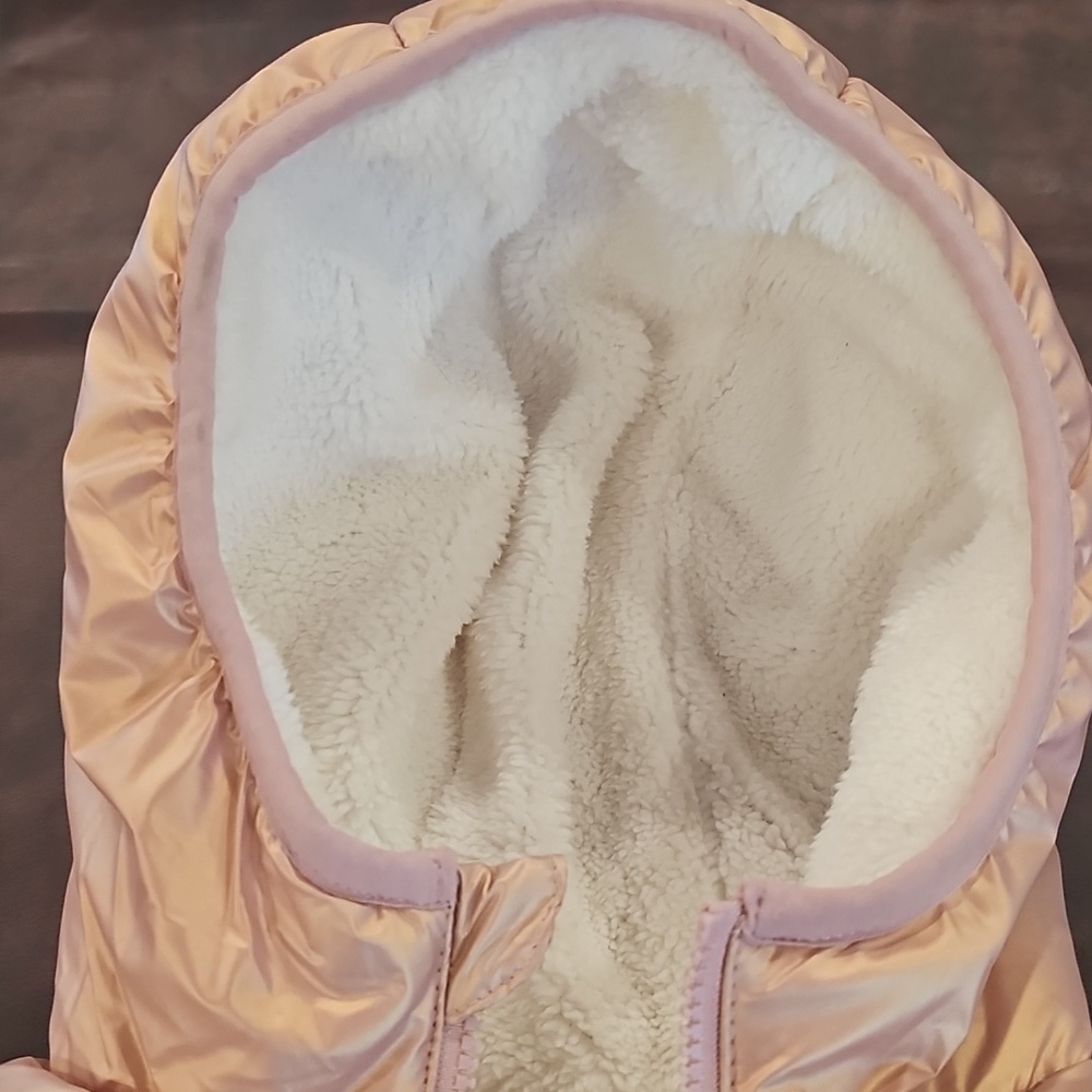 V Toddler Girls Puffer Jacket - Metallic Peach 3T NWT - Picture 7 of 9